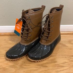 NWT: The Original Sporto Duck Boots; Size 8; Women’s